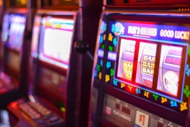 Live casino table feed with multi-camera setup